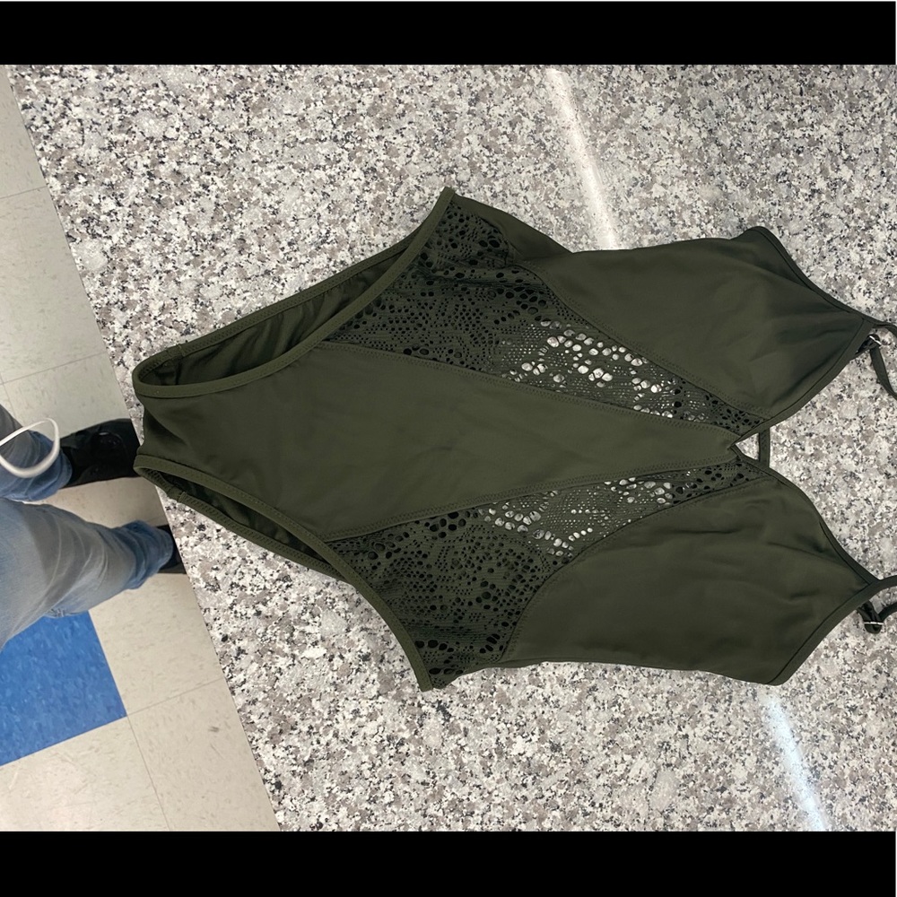 One piece bathing suit